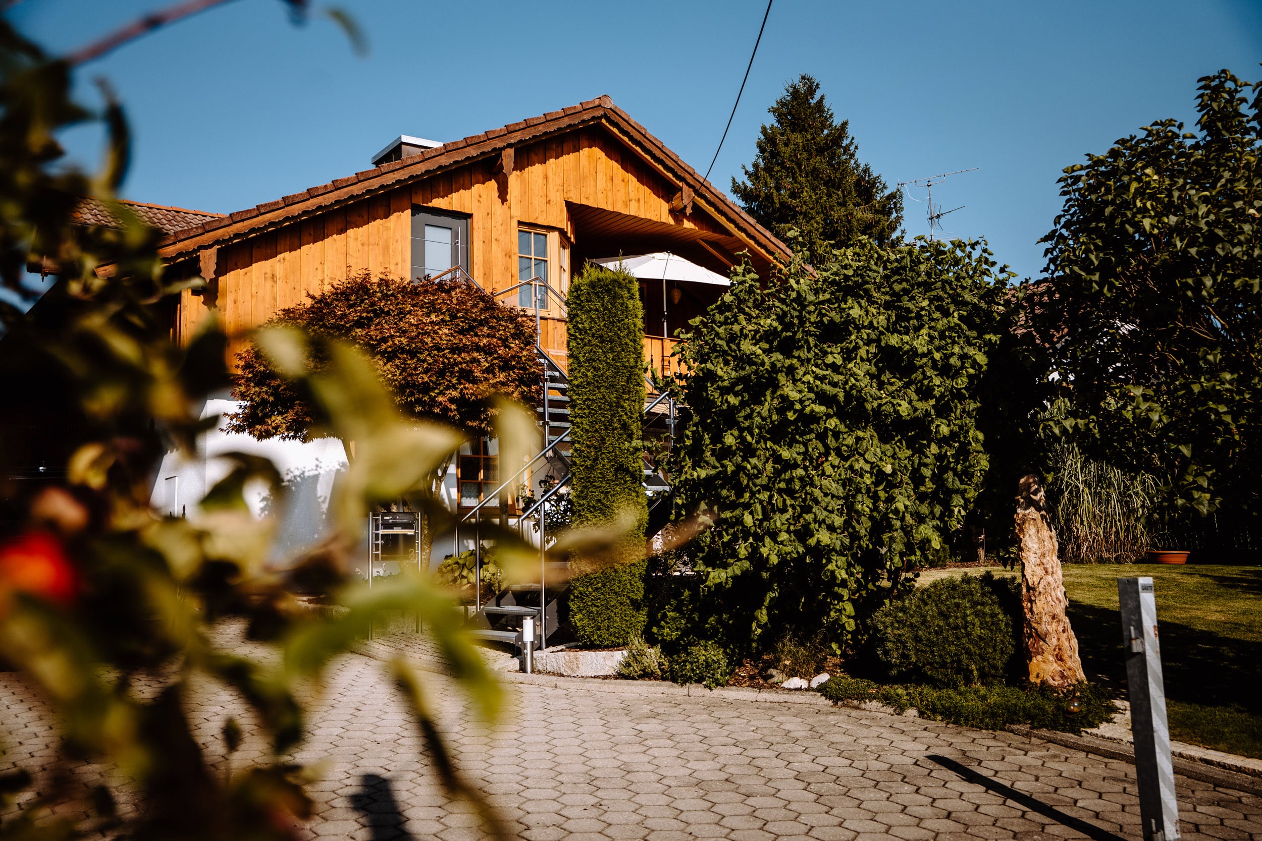 Ruhige Lage der Ferienwohnung König Ludwig in Berg am Starnberger See